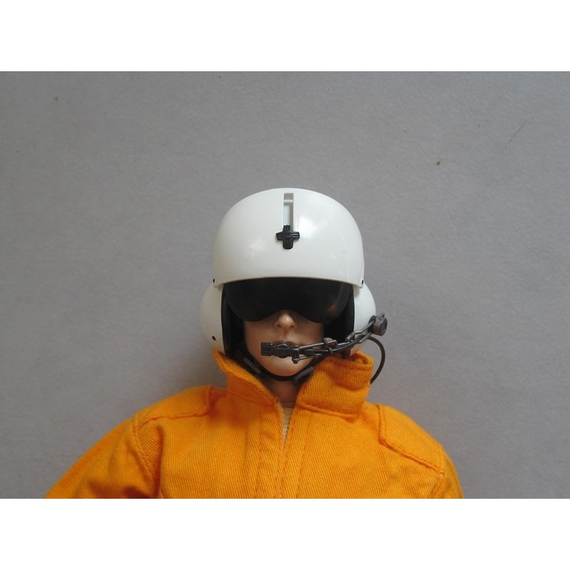 Pilote hélicoptère 1:6 (30cm) orange Vente flash ⭐ Heli-Scale Pilote Hélicoptère 1:6 (30cm) Orange ✨ -Roban Magasin 2094 large default